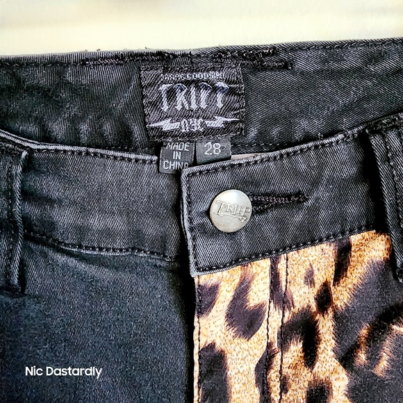 TRIPP NYC Split Leg Leopard Pants | Size 28 - Picture 9 of 11